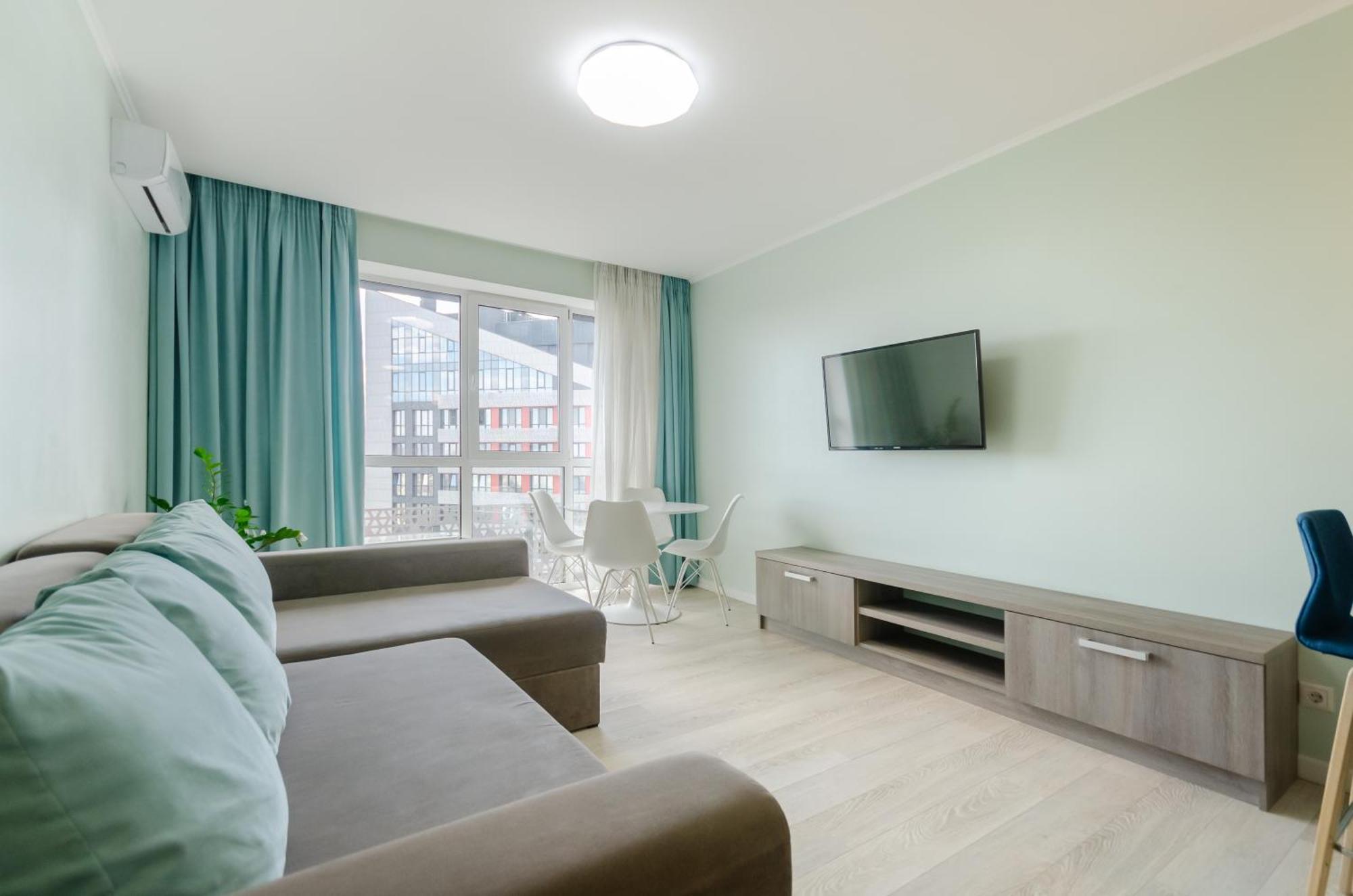 212 Petrovdom In Mint At Rc Kvartet Near Railway Station