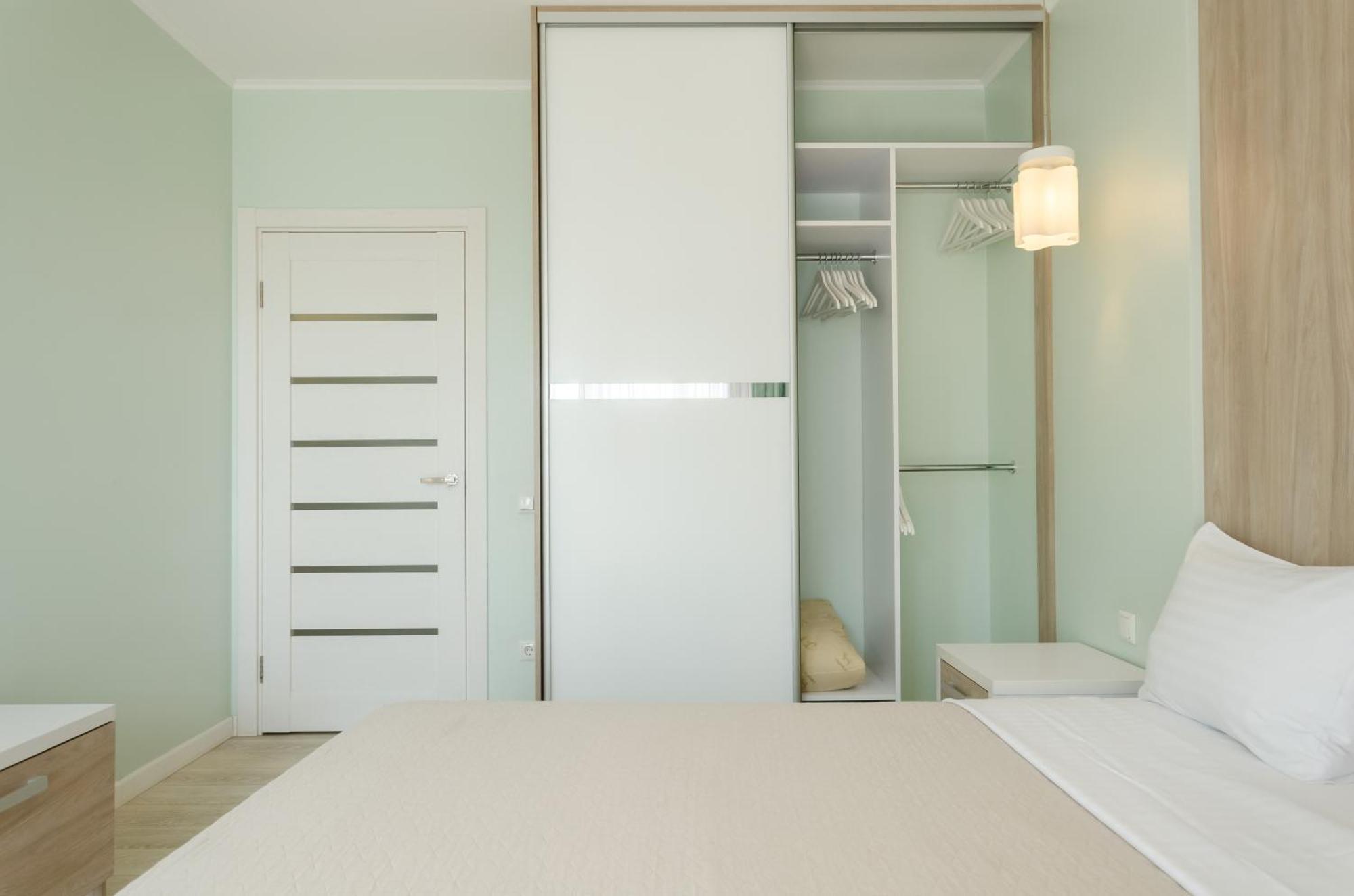 Apartment 212 Petrovdom In Mint At Rc Kvartet Near Railway Station