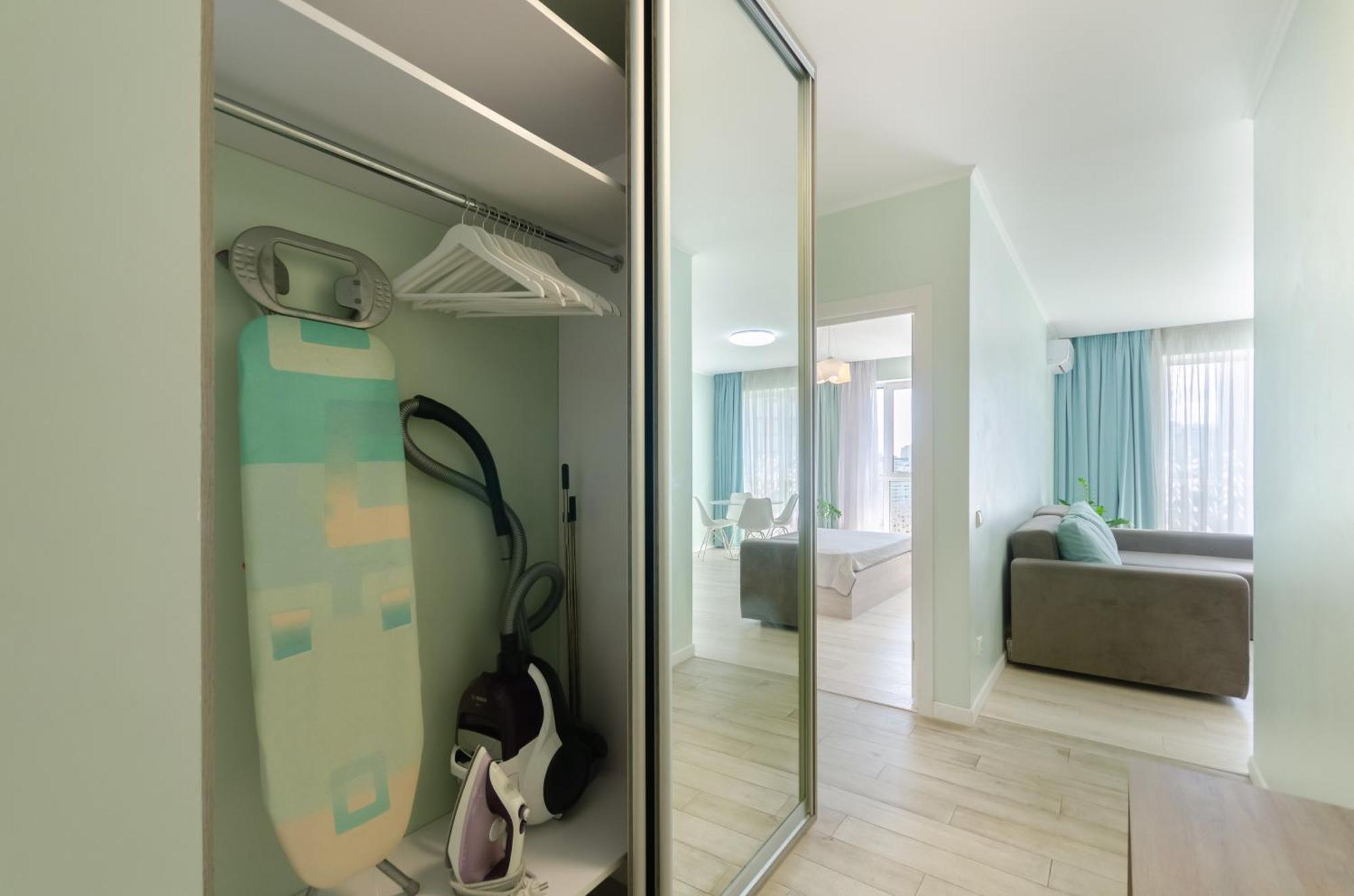 Apartment 212 Petrovdom In Mint At Rc Kvartet Near Railway Station Kyiv