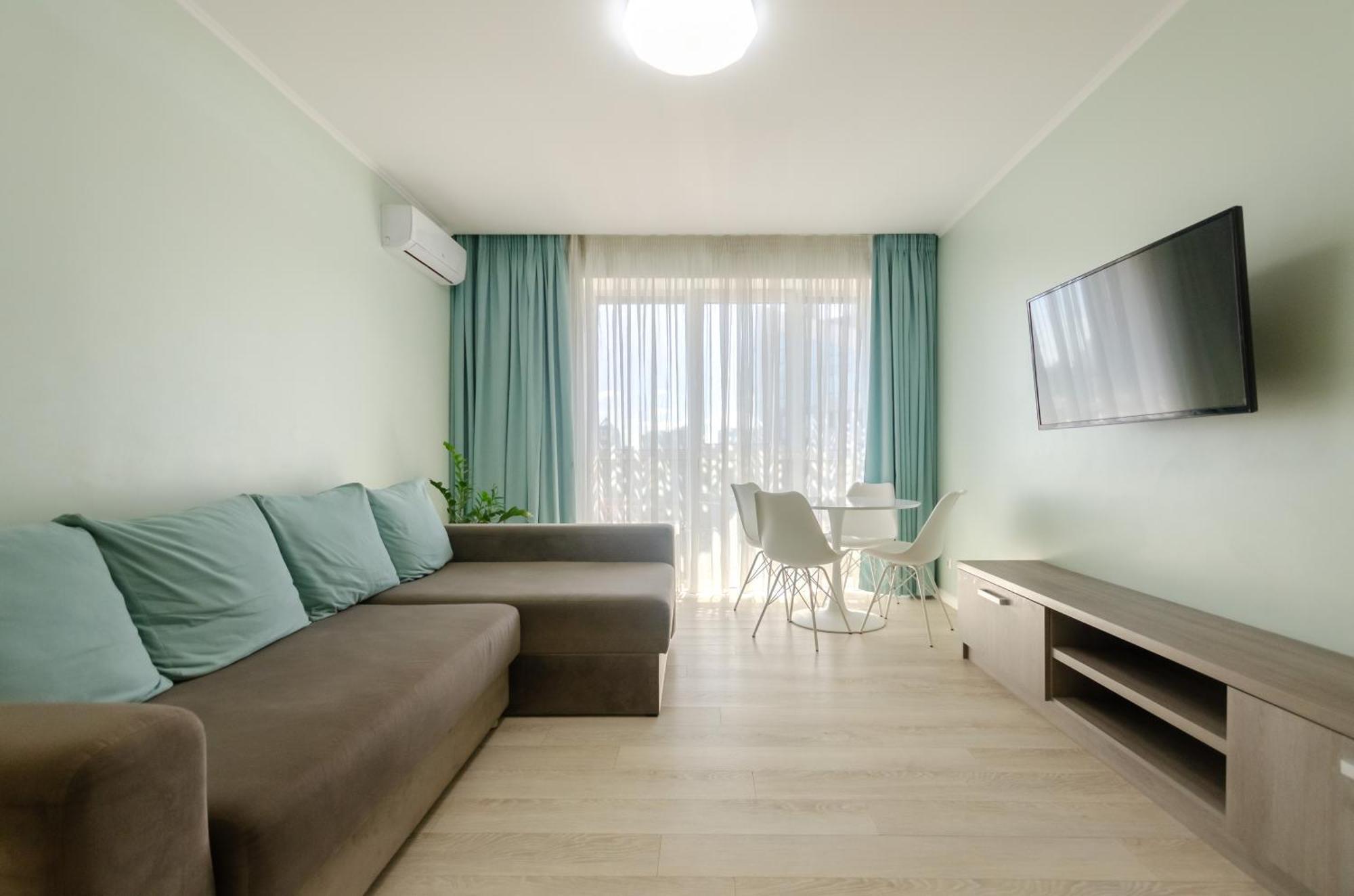 212 Petrovdom In Mint At Rc Kvartet Near Railway Station Apartment Kyiv