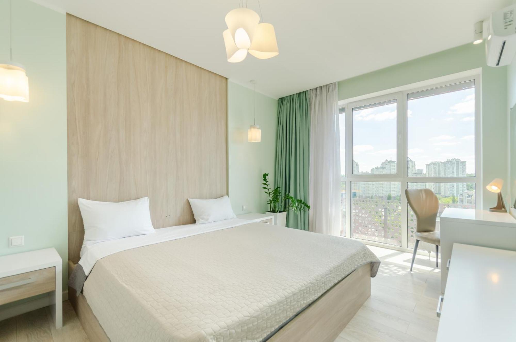 212 Petrovdom In Mint At Rc Kvartet Near Railway Station